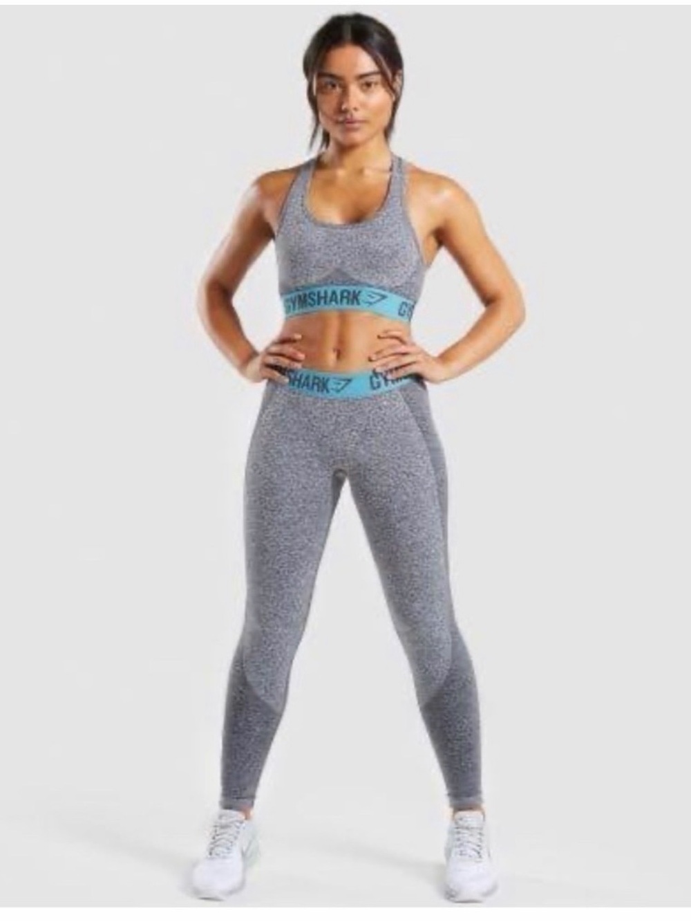 Gymshark Heather Gray Seamless Sports Bra with Teal Logo Band